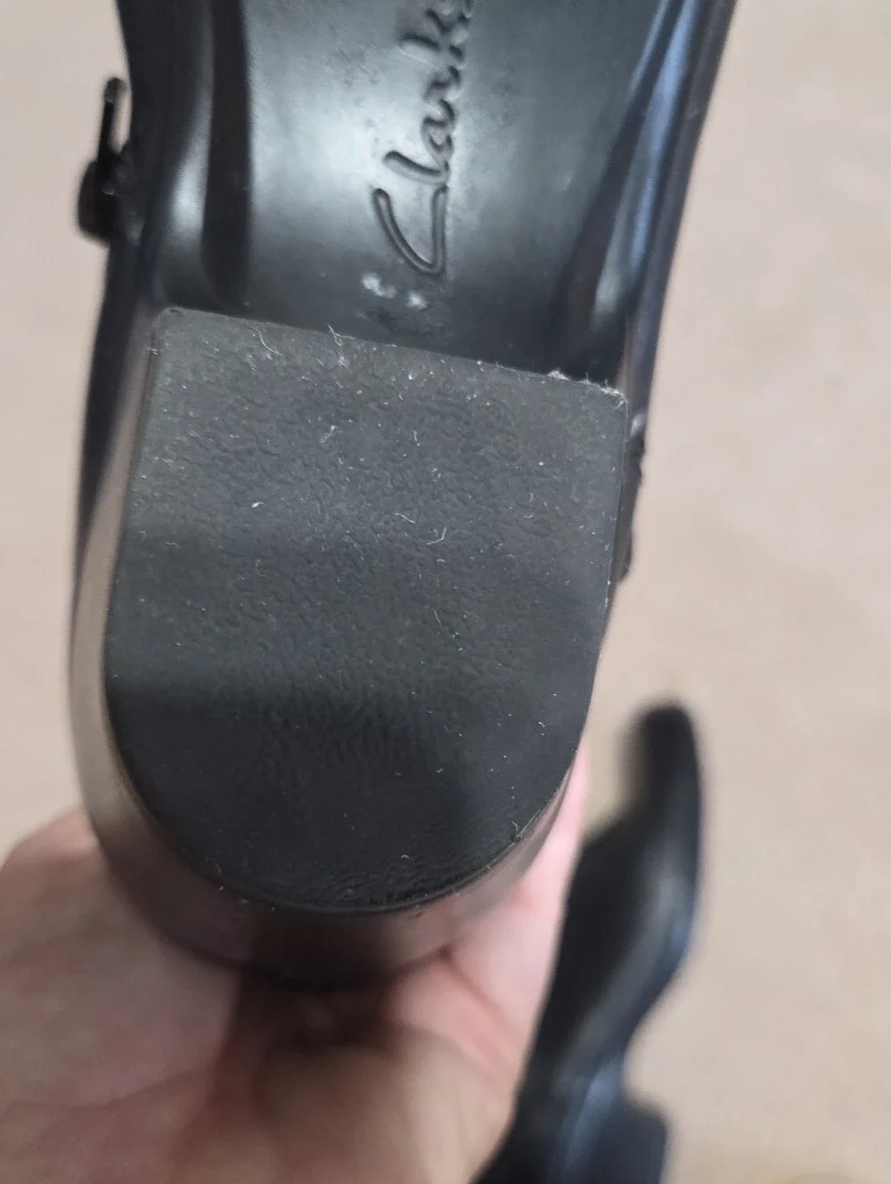 Clarks Artisan Ingalls Nile black leather and suede ankle bootie Womens 10M